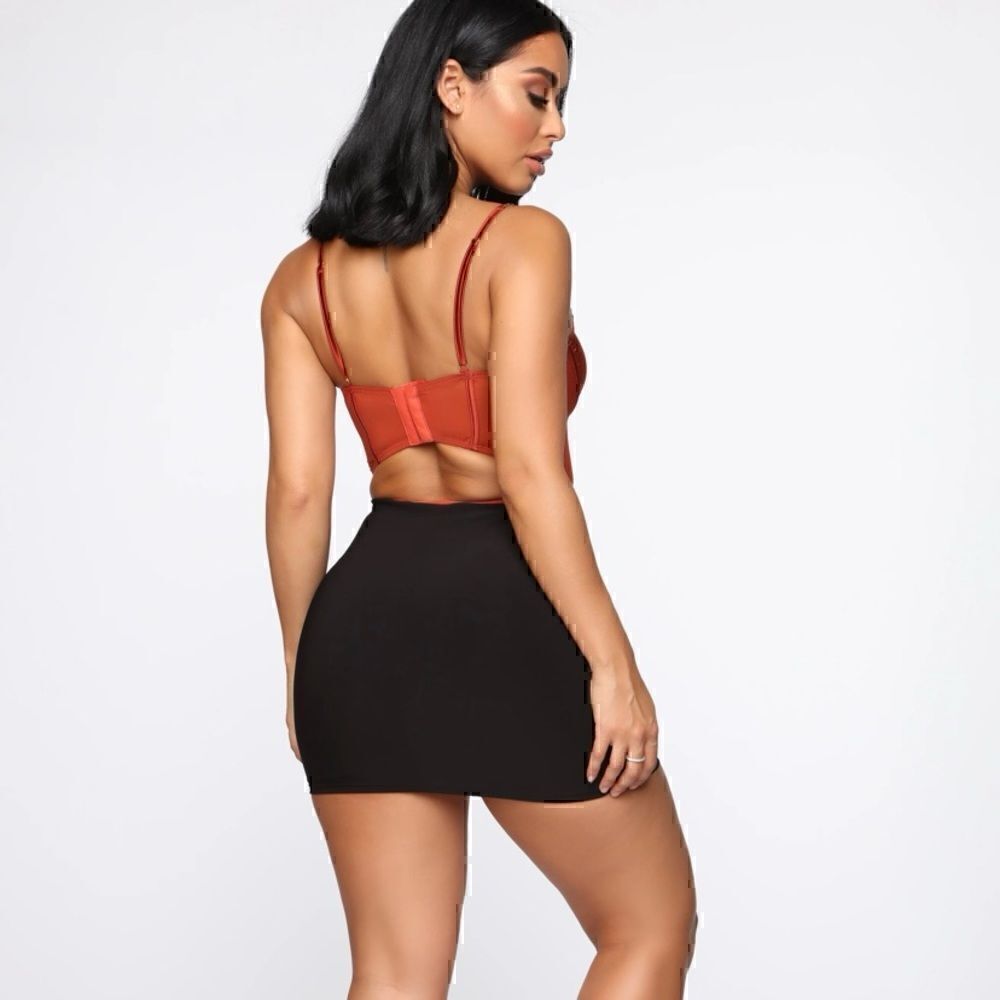 NEW! Fashion Nova | Chain To You Bodysuit | Copper | Size Small - Picture 11 of 12